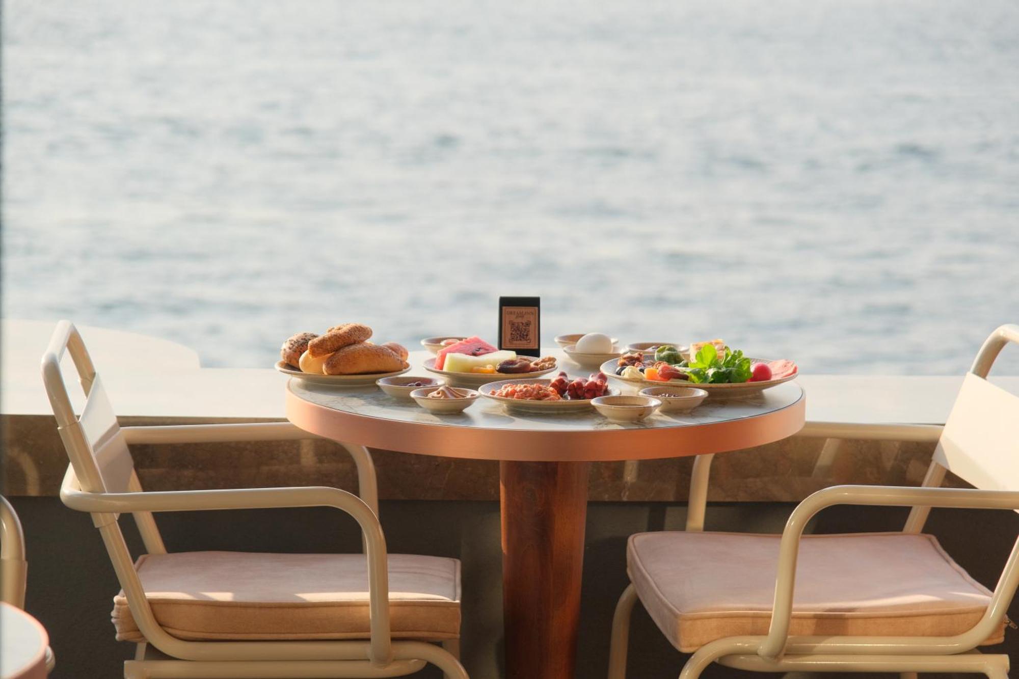 Dream Inn Karakoey Bosphorus Istanbul Exterior foto